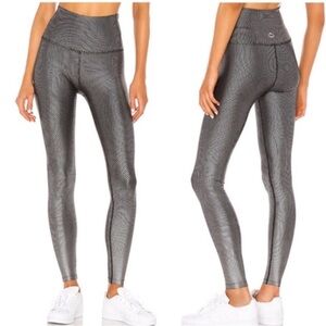 Beyond Yoga Spot On Gunmetal Polka Dot leggings